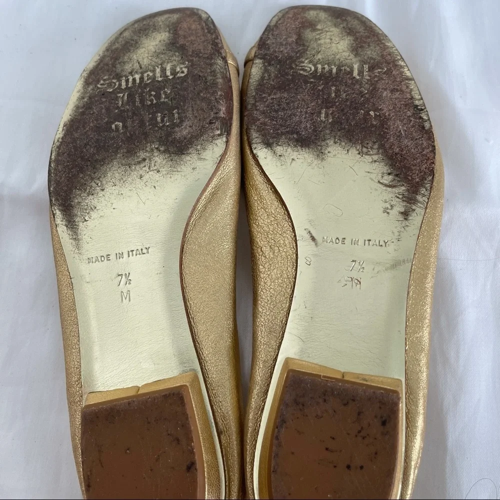 VINTAGE JUICY COUTURE GOLD LEATHER FLATS SIZE 7.5